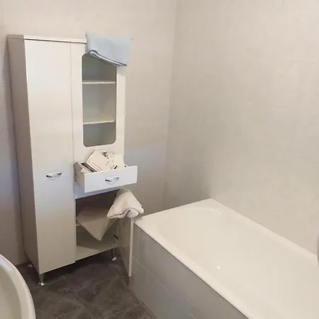 La Casetta In Canada' - Singola Ed Indipendente, Comoda A Pochi Passi Dal Mare Situata Nel Centro Storico Apartment